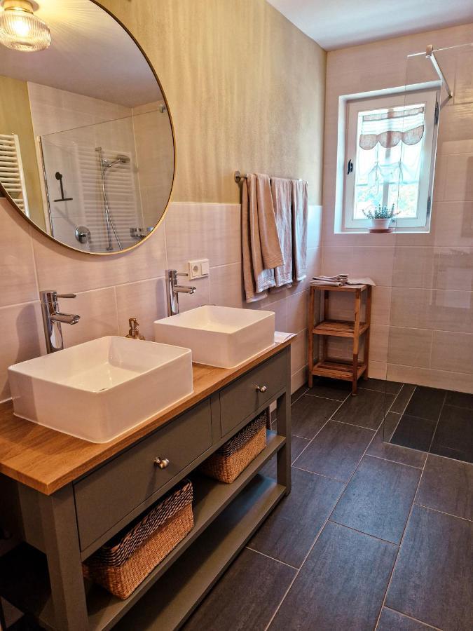 Ferienhaus "Entenhaus" Im Gutshaus De La Fontaine Feilsdorf Bagian luar foto